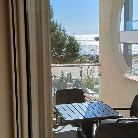 Mani Apartment 2 Durres Exterior photo